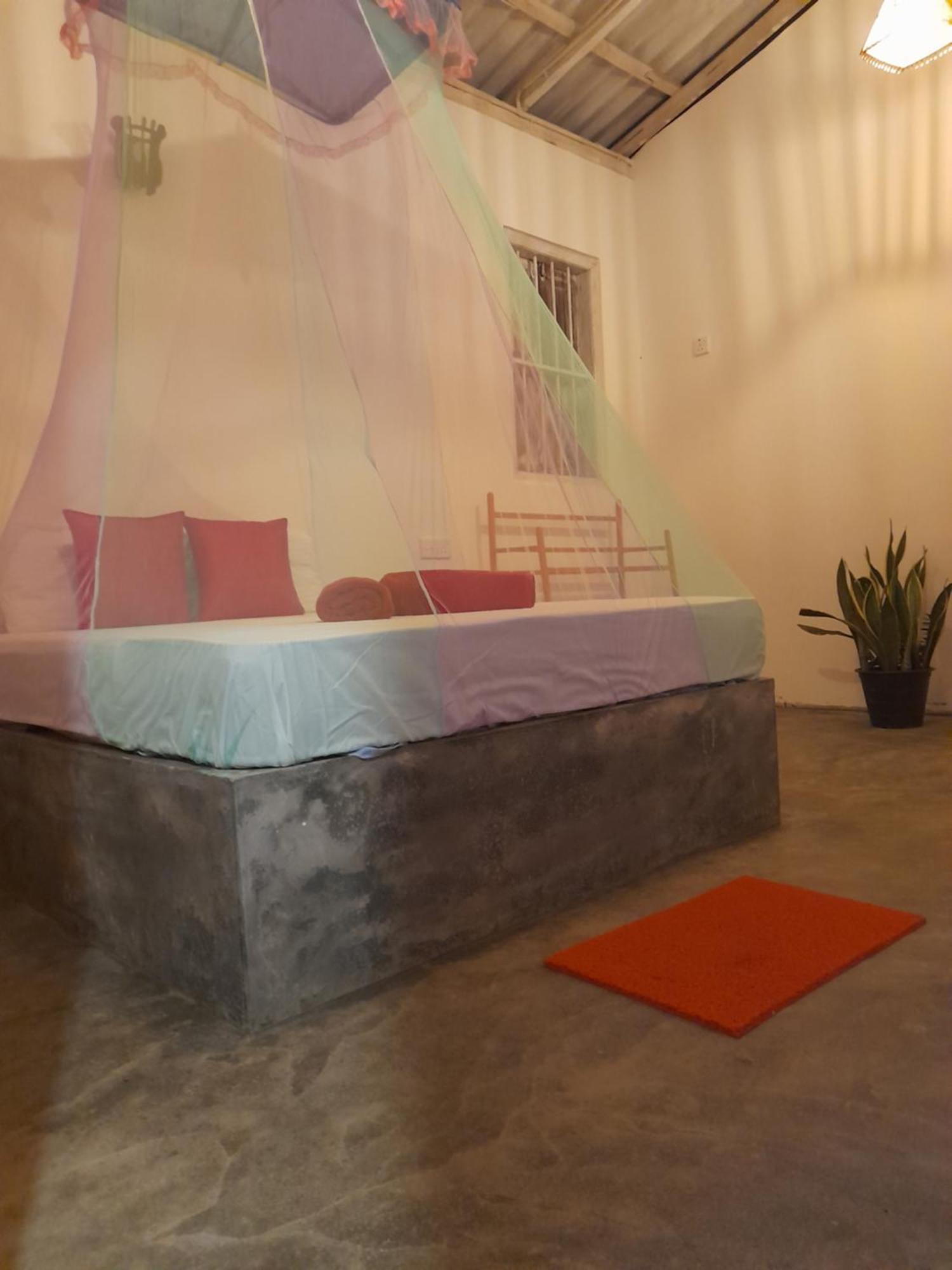 Linu Homestay 디크웰라 외부 사진