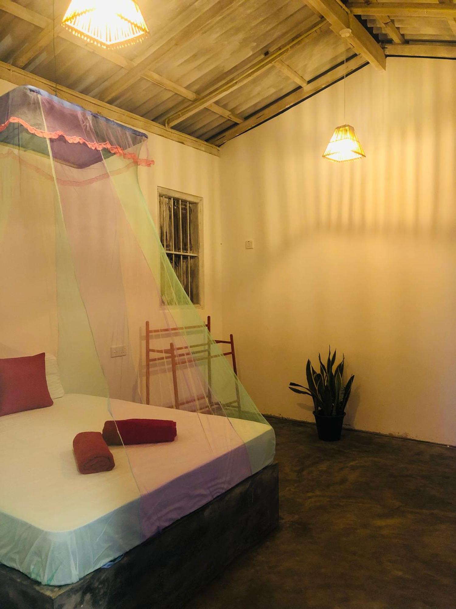 Linu Homestay 디크웰라 외부 사진