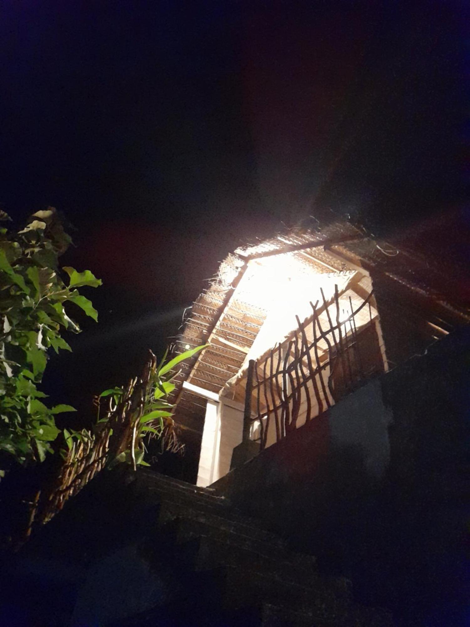 Linu Homestay 디크웰라 외부 사진