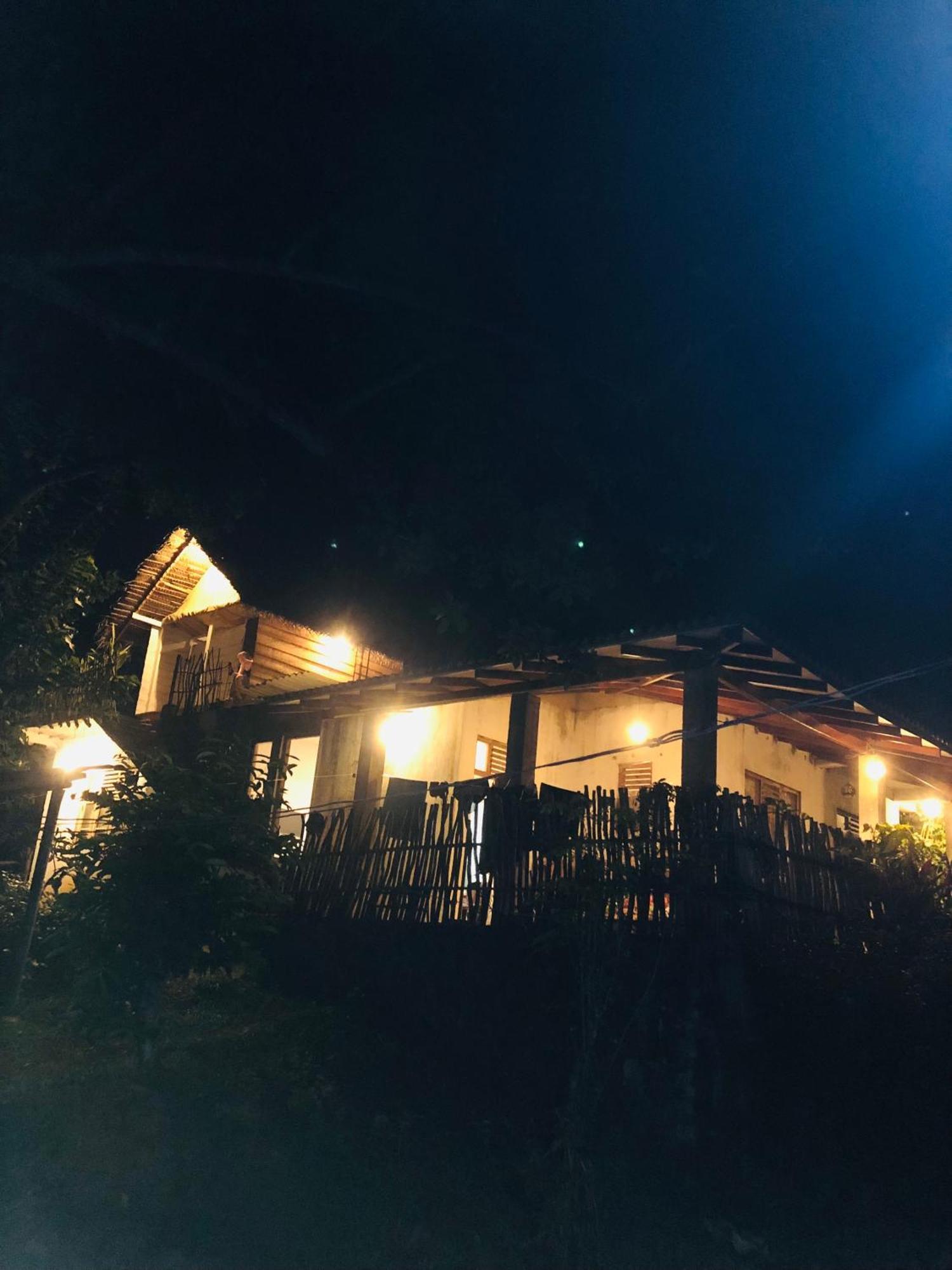 Linu Homestay 디크웰라 외부 사진